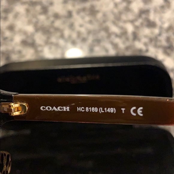 Coach sunglasses (NEW IN BOX) - Picture 5 of 8